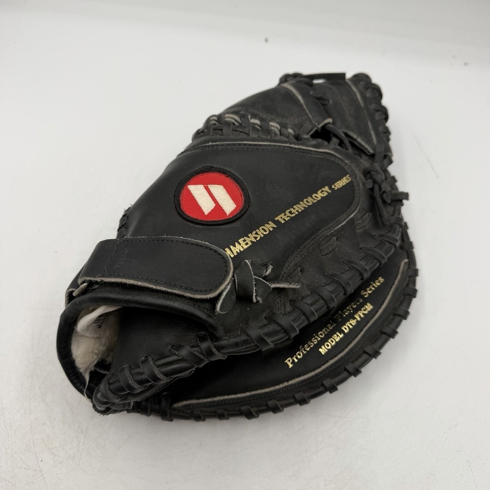 Worth Dimension Technology Series Black Catchers Mitt DTS-FPCM Professional RHT